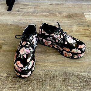T.U.K. Creepers with rose pattern size w9